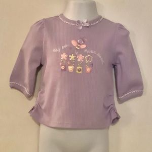 🤑First Impressions newborn top. Size 0-3M